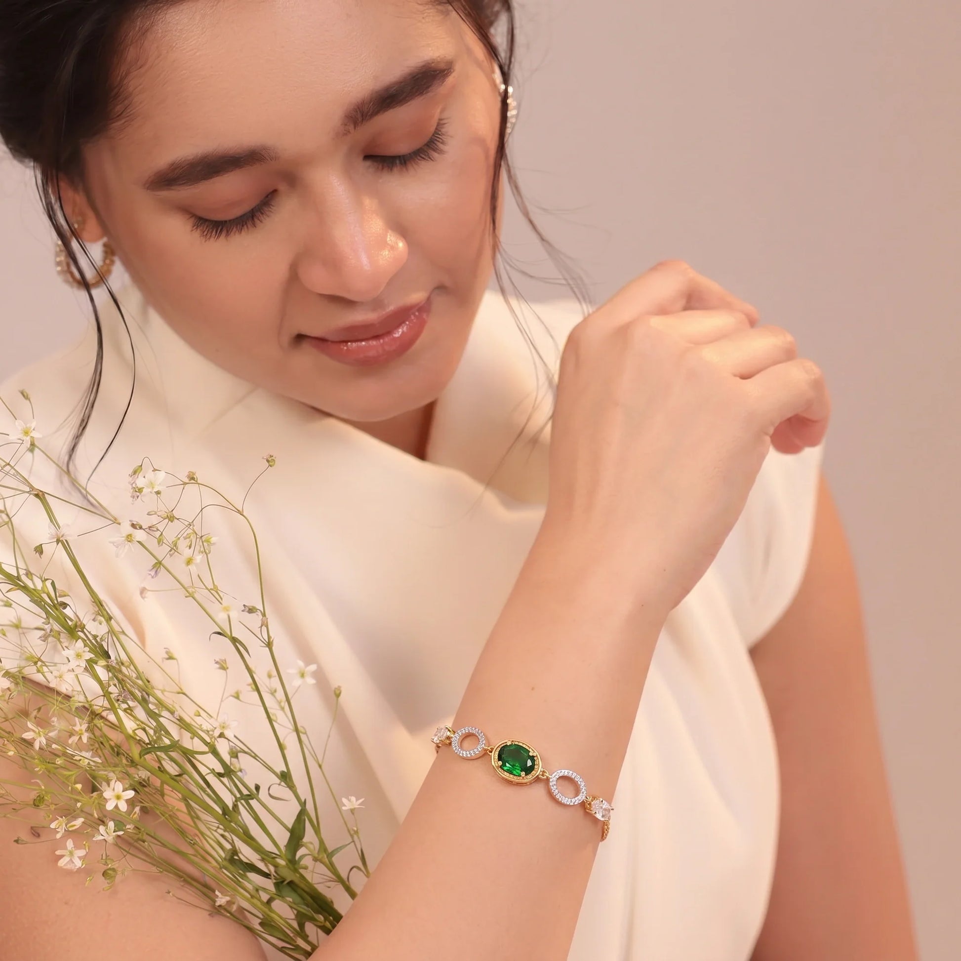 Oval Halo Grace Bracelet