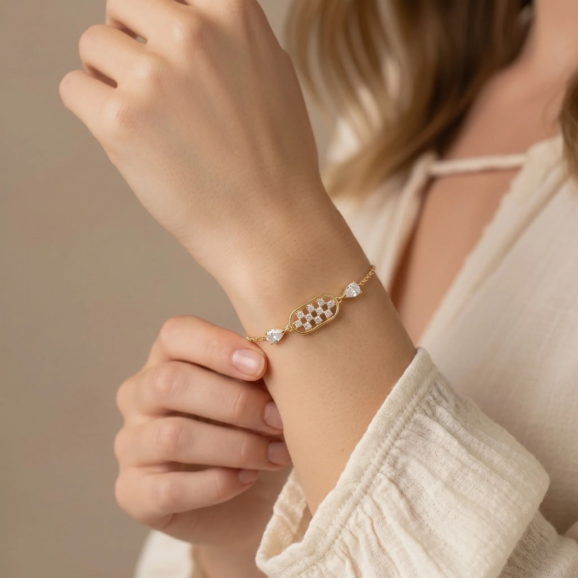 Lumière Lattice Bracelet