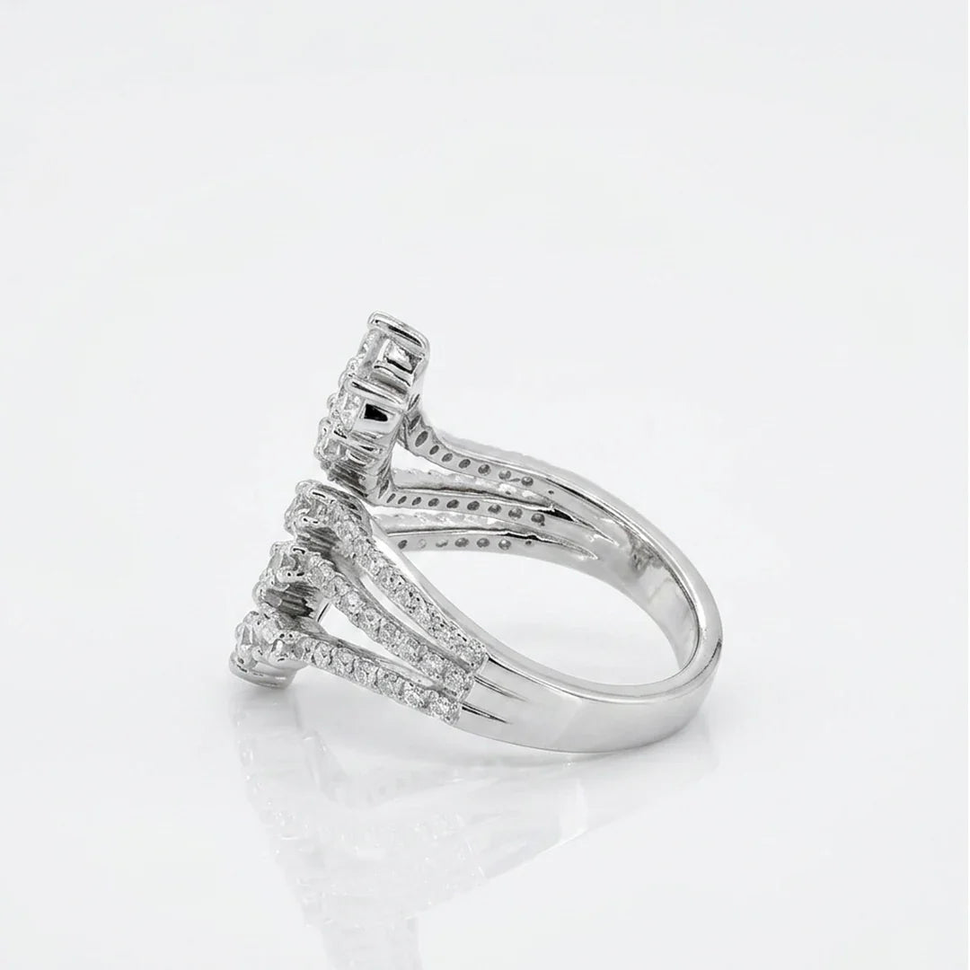 Astra Wave Ring