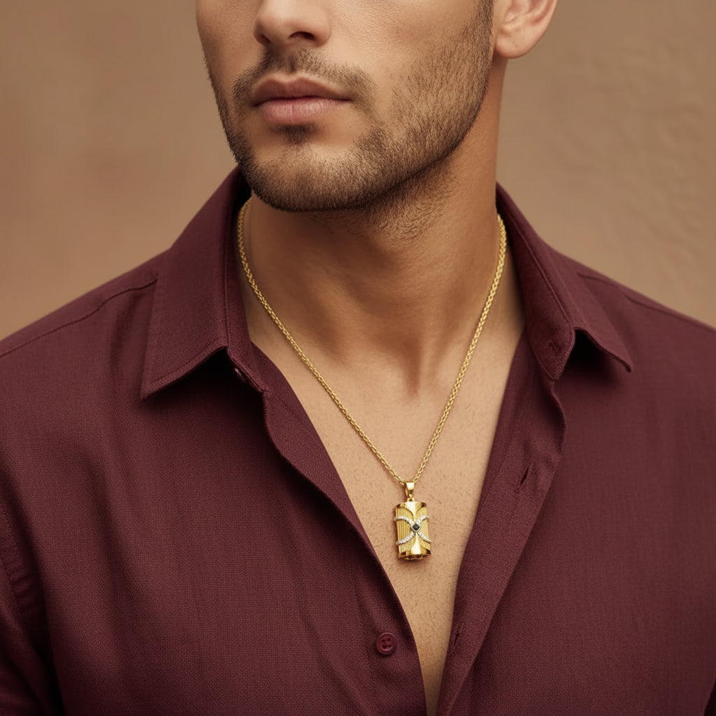 Eclipse Royale Pendant Men