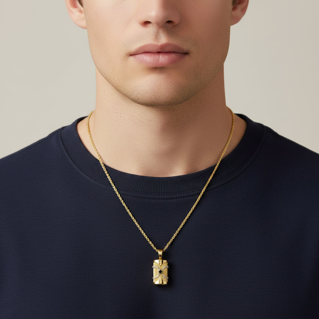 Eclipse Royale Pendant Men