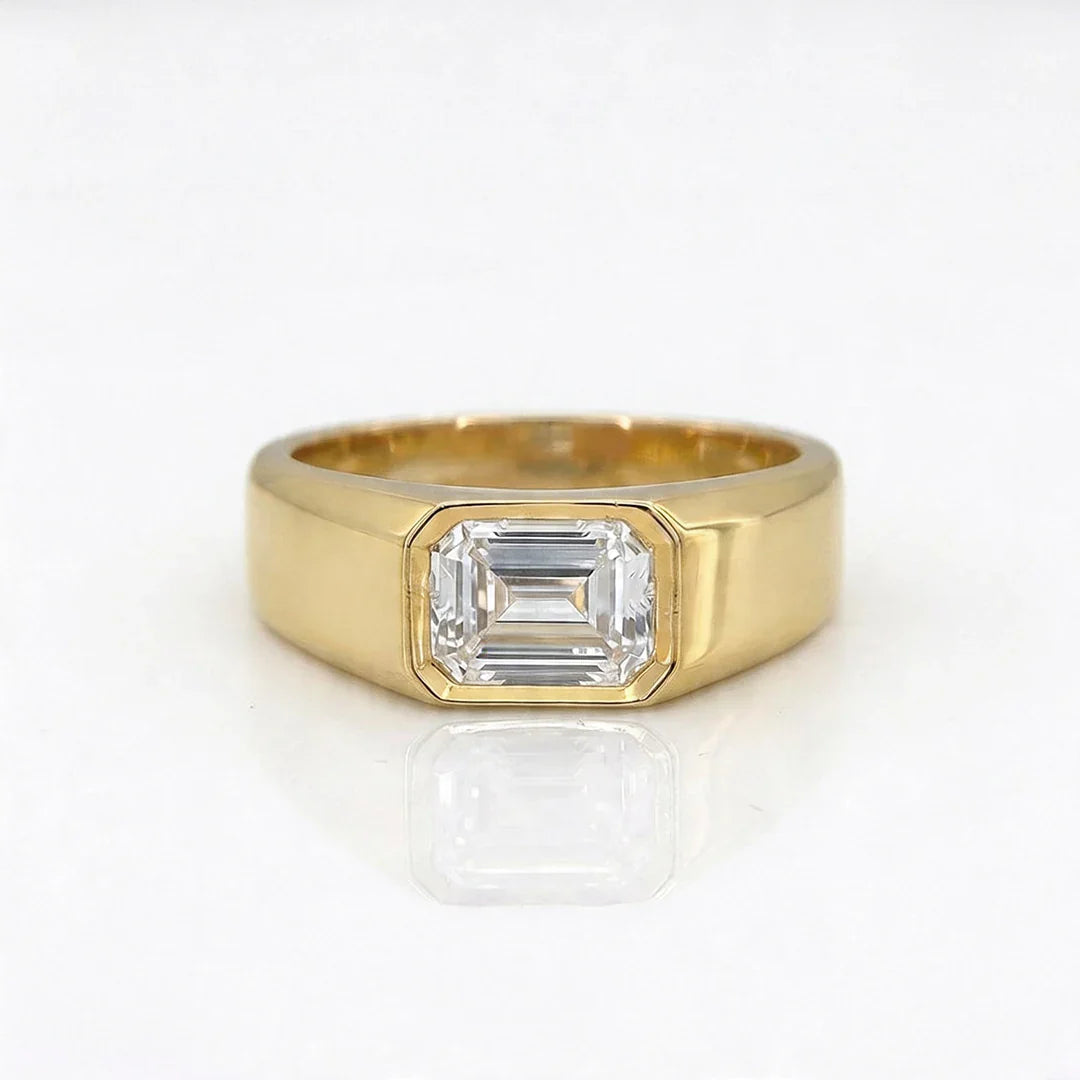 Emerald Bezelle Band Ring Men